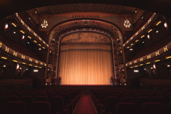 Photo theater